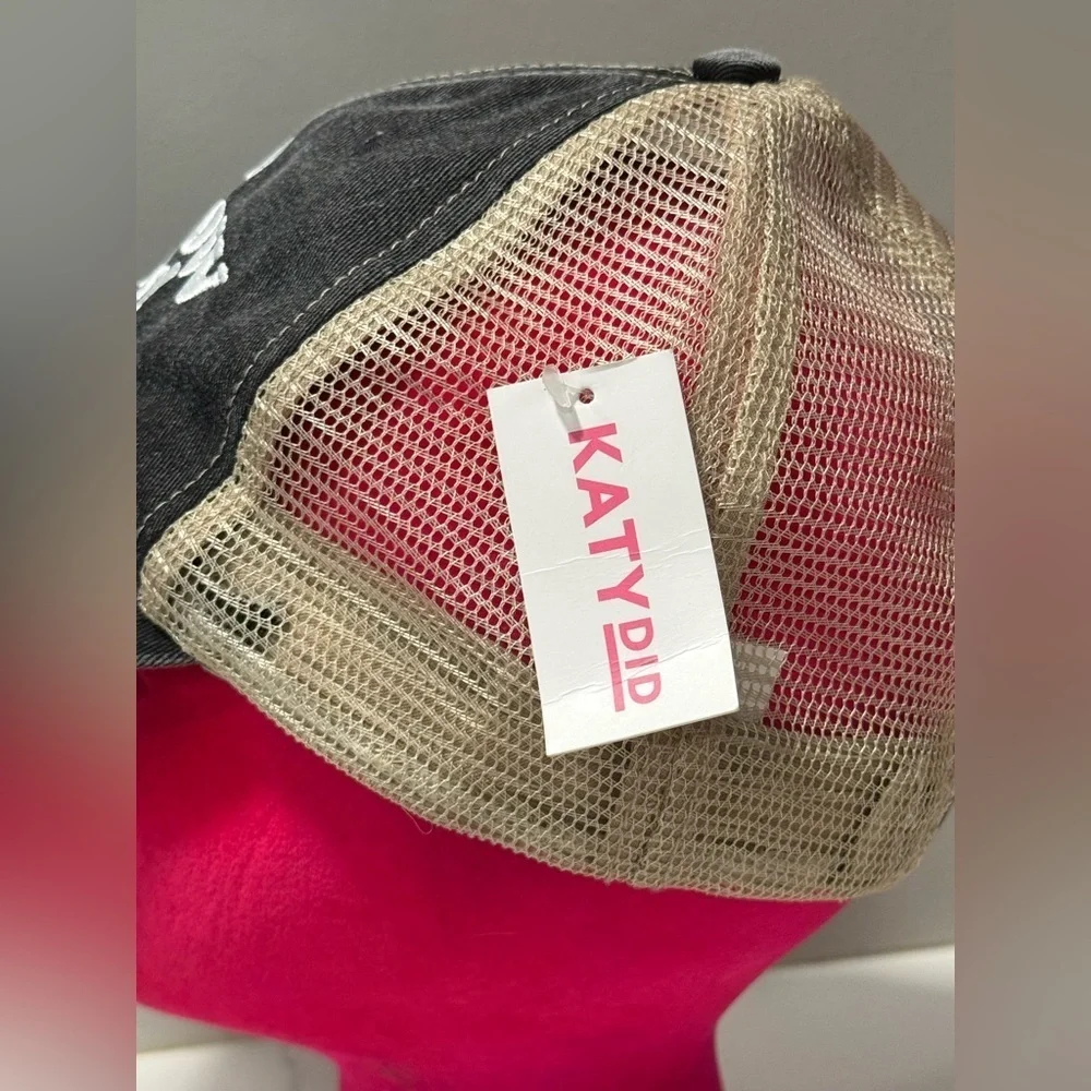 Katydid-Up to snow good - women’s distressed trucker hat